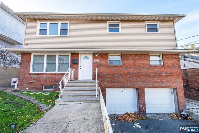 $3,000 | 413 Essex Street, Unit 2, Hackensack, NJ 07601