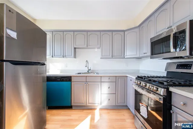 $3,000 | 413 Essex Street, Unit 2, Hackensack, NJ 07601