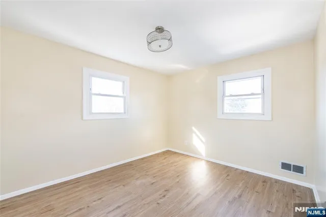 $3,000 | 413 Essex Street, Unit 2, Hackensack, NJ 07601