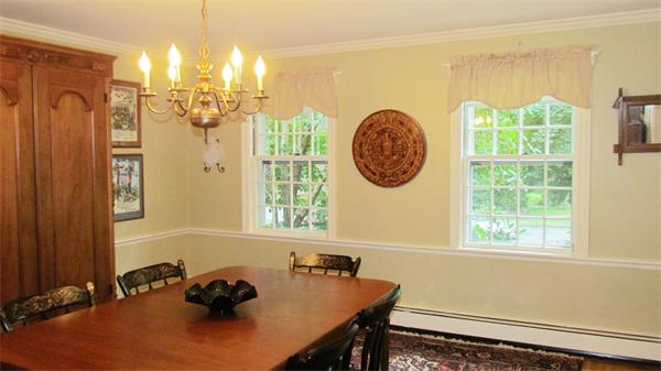 55 Yarmouth Road Wellesley, MA 02481 - Photo 5 of 18