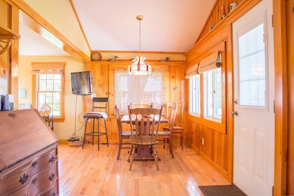 23 Stafford Road Wales, MA 01081 - Photo 7 of 24
