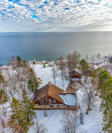 $1,400,000 | 1820 Mary Street, Silver Bay, MN 55614