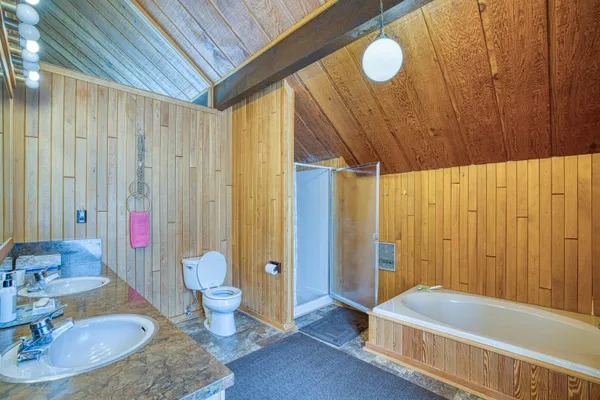 $1,400,000 | 1820 Mary Street, Silver Bay, MN 55614