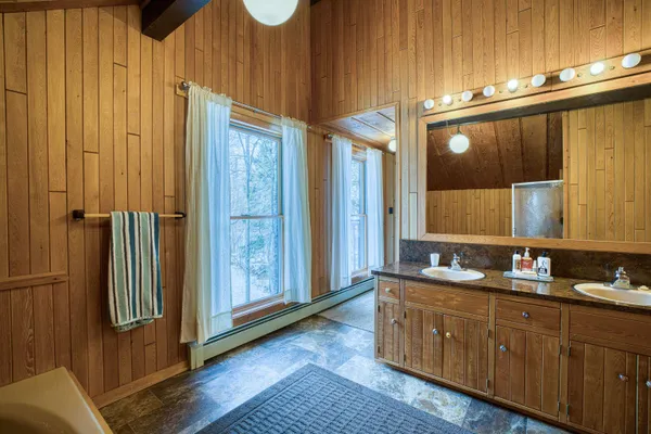 $1,400,000 | 1820 Mary Street, Silver Bay, MN 55614