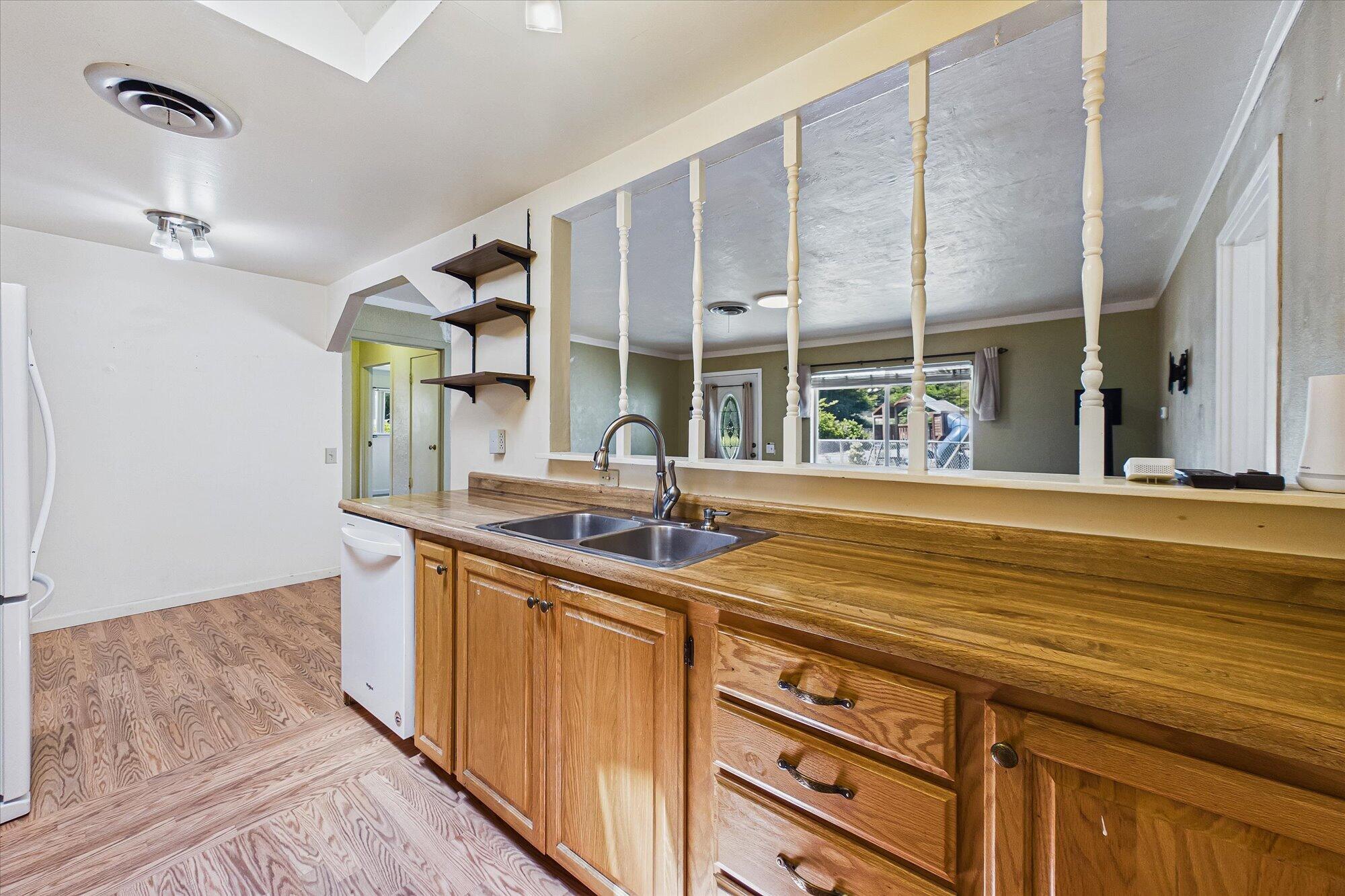 1185 Eeloa Avenue Rio Dell, CA 95562 - Photo 16 of 49