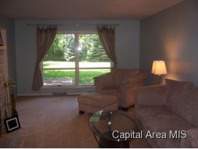 75 Providence Lane Springfield, IL 62711 - Photo 4 of 21