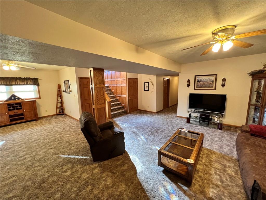 31 Hopper Road Transfer, PA 16154 - Photo 14 of 25