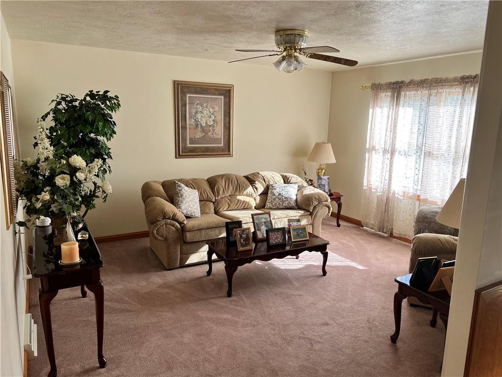 31 Hopper Road Transfer, PA 16154 - Photo 4 of 25