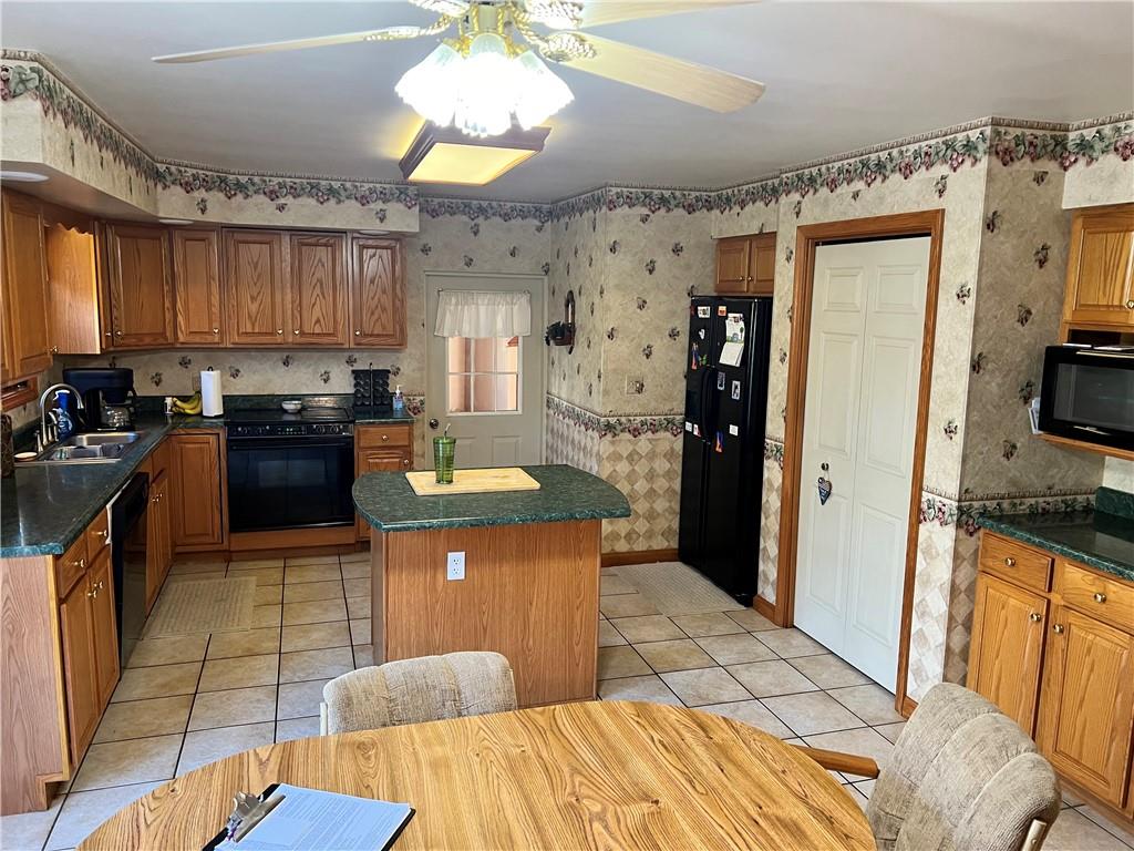 31 Hopper Road Transfer, PA 16154 - Photo 5 of 25