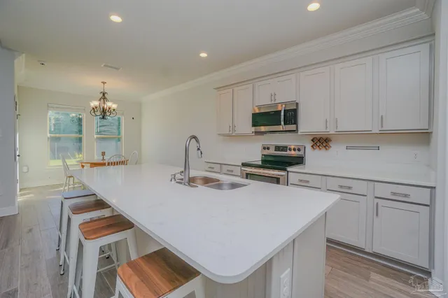 $350,000 | 9953 Suwanee Lane, Pensacola, FL 32526