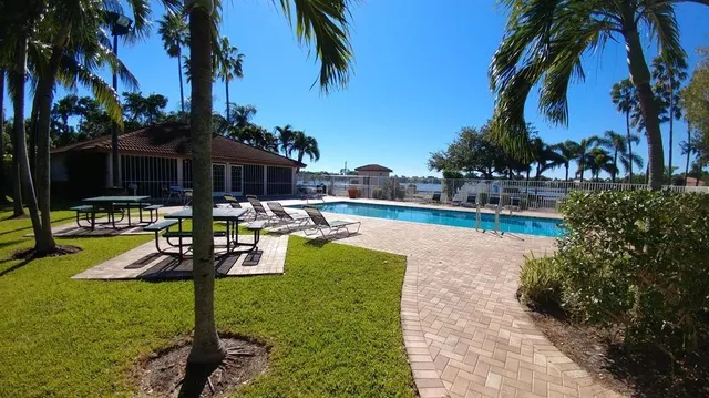 $640,000 | 5531 Northwest 49th Way, Coconut Creek, FL 33073