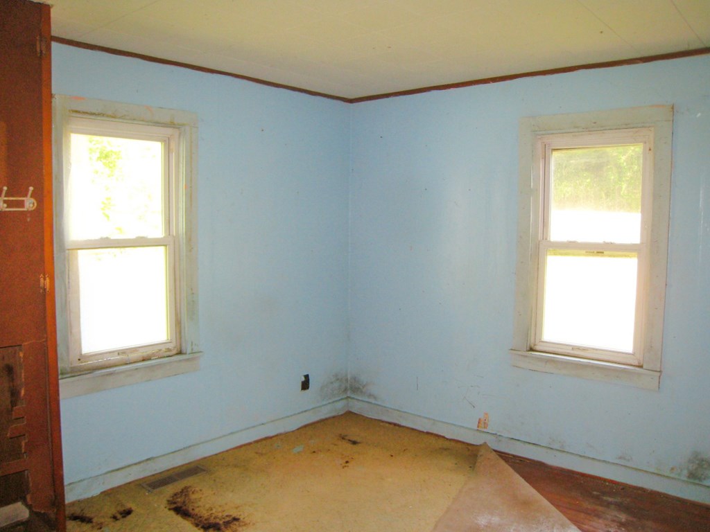 1665 Jackson Run Road Warren, PA 16365 - Photo 13 of 15 an empty room with a window