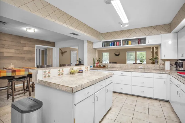 $650,000 | 1725 Strawn Road, Houston, TX 77039