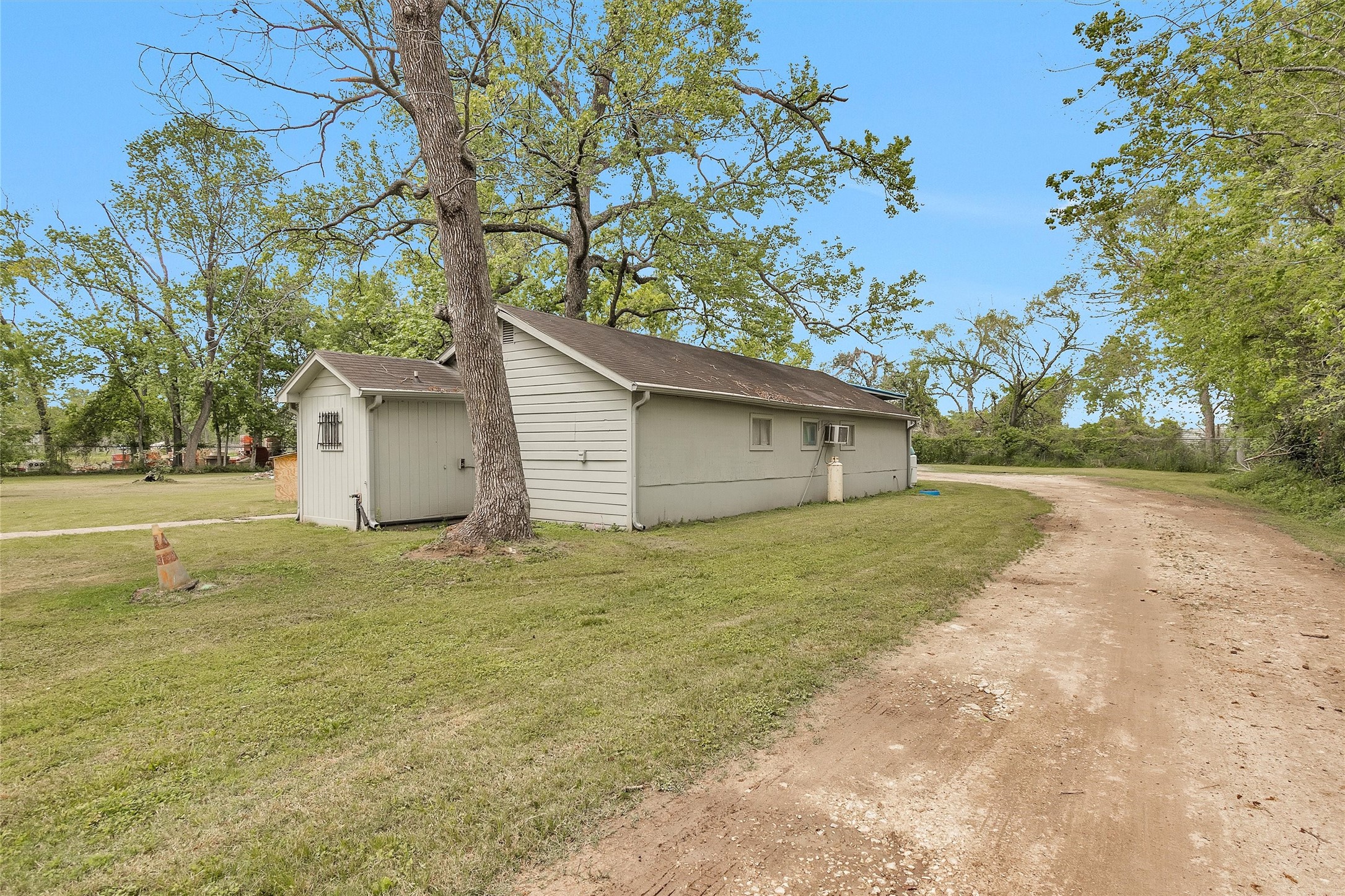 1725 Strawn Road Houston, TX 77039 - Photo 40 of 50