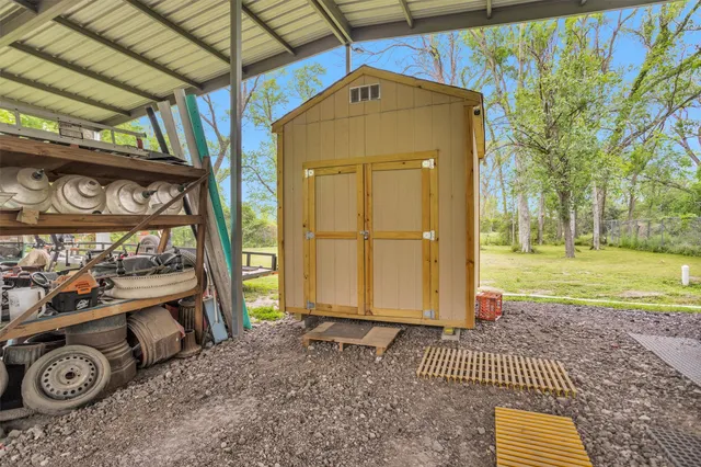 $650,000 | 1725 Strawn Road, Houston, TX 77039