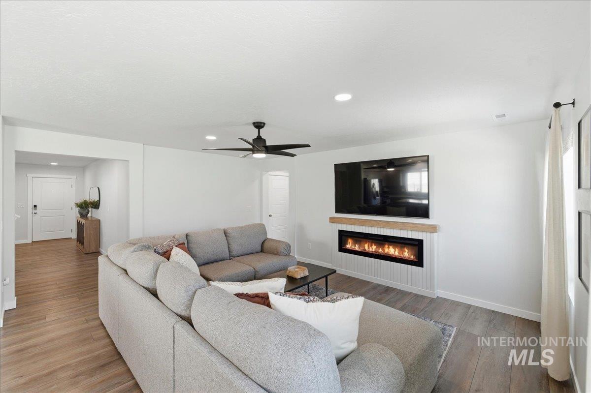 6609 South Memory Way Meridian, ID 83642 - Photo 10 of 50