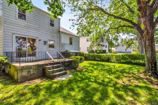 $1,300,000 | 73 Ewart Street, Scarsdale, NY 10583