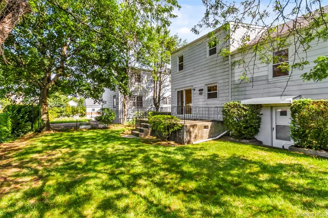 $1,300,000 | 73 Ewart Street, Scarsdale, NY 10583