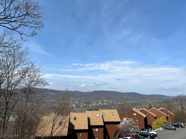 $275,000 | 5 Eagles Nest Drive, Unit 5, Vernon, NJ 07462