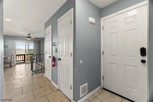 $260,000 | 5 Eagles Nest Drive, Unit 5, Vernon, NJ 07462