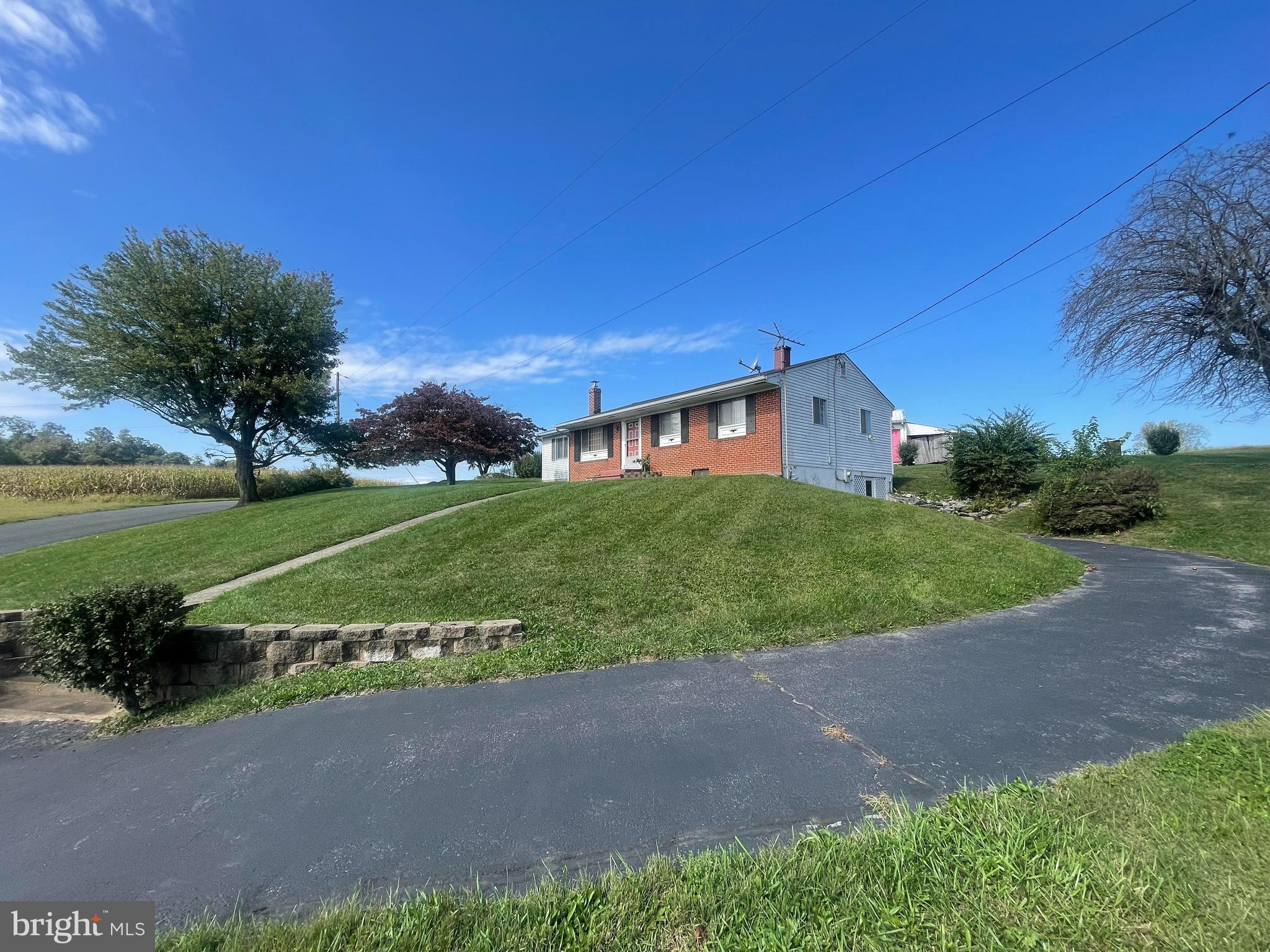 3111 Eckard Road Westminster, MD 21157 - Photo 3 of 18 Driveway 1