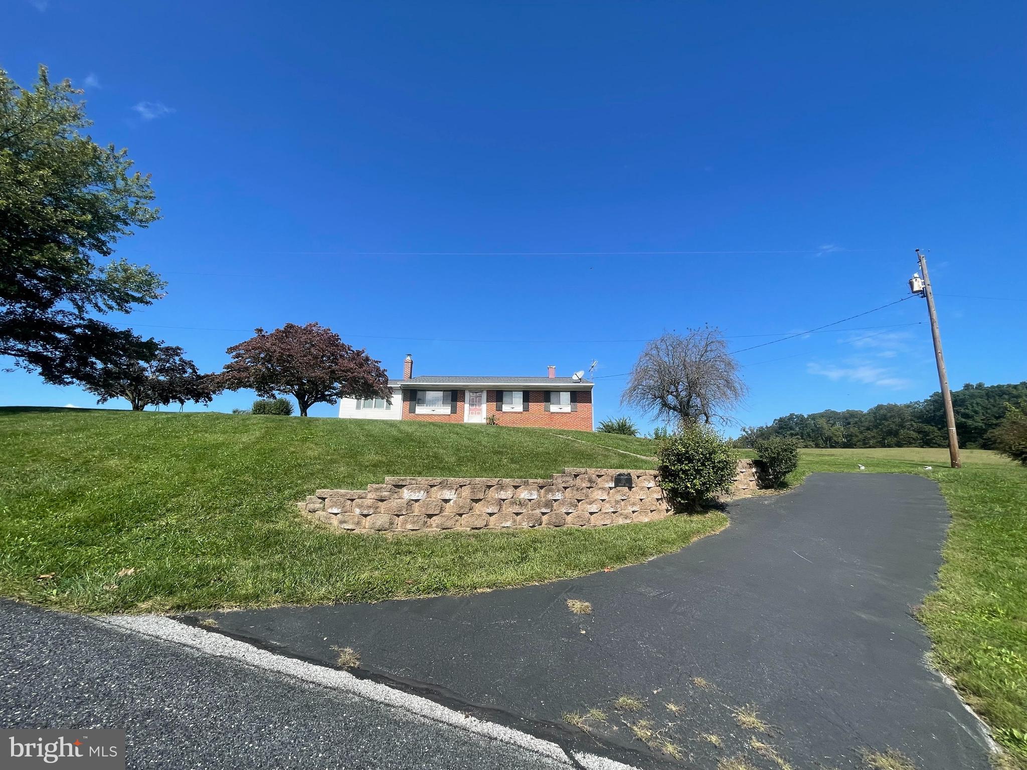 3111 Eckard Road Westminster, MD 21157 - Photo 5 of 18 Private rancher with walkout lower level