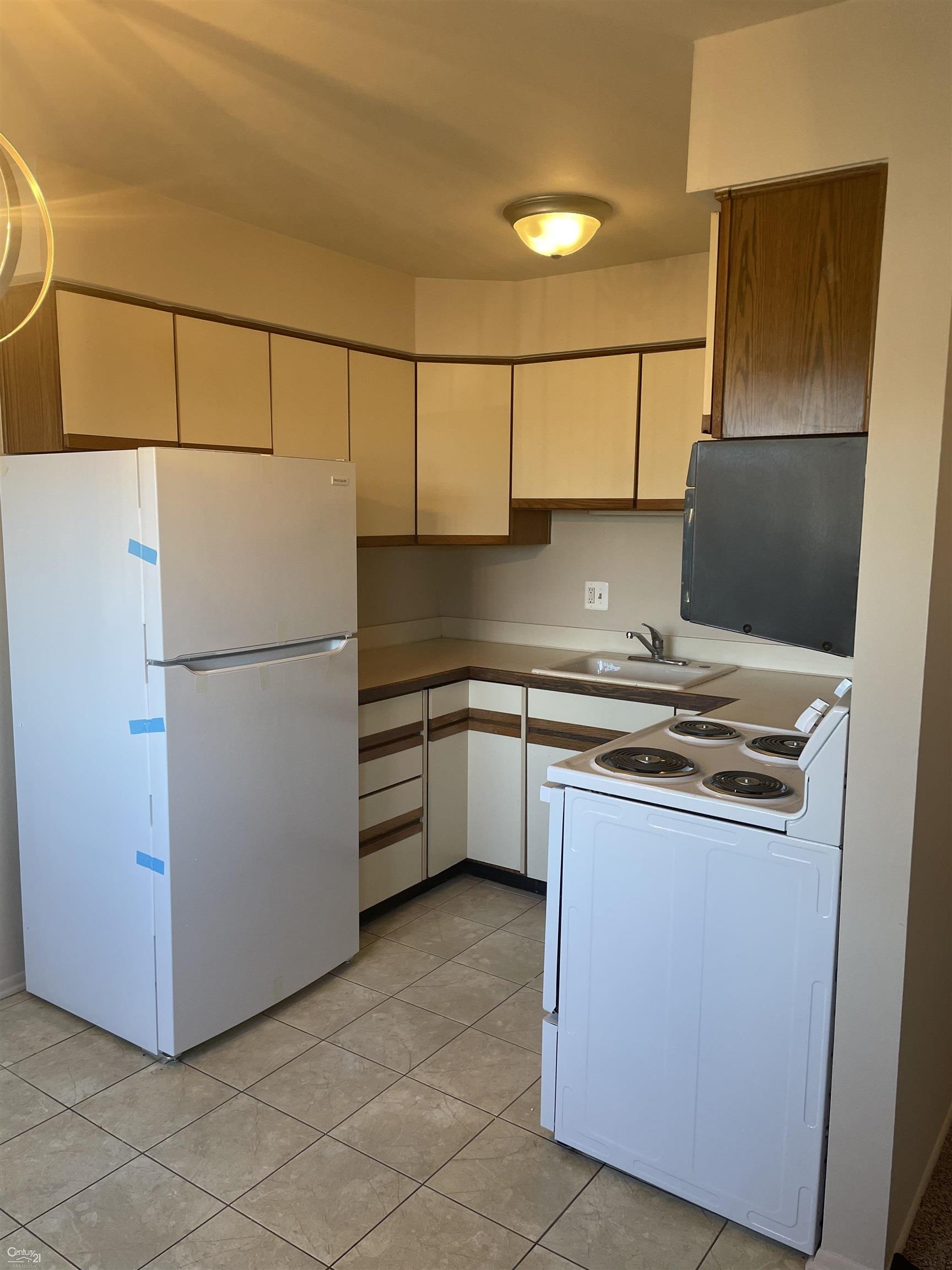 8401 18 18 Mile Road, Unit D #56 Sterling Heights, MI 48313 - Photo 4 of 15