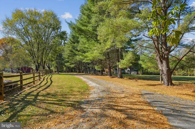 $700,000 | 12652 Highway 216, Highland, MD 20759