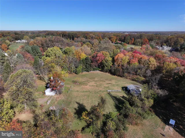 $700,000 | 12652 Highway 216, Highland, MD 20759