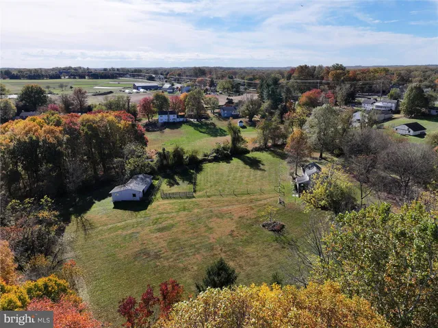 $700,000 | 12652 Highway 216, Highland, MD 20759