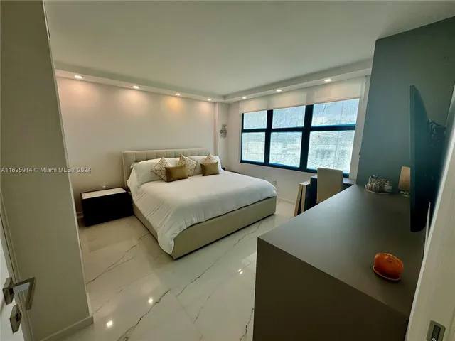 $10,000 | 9801 Collins Avenue, Unit 20E, Bal Harbour, FL 33154