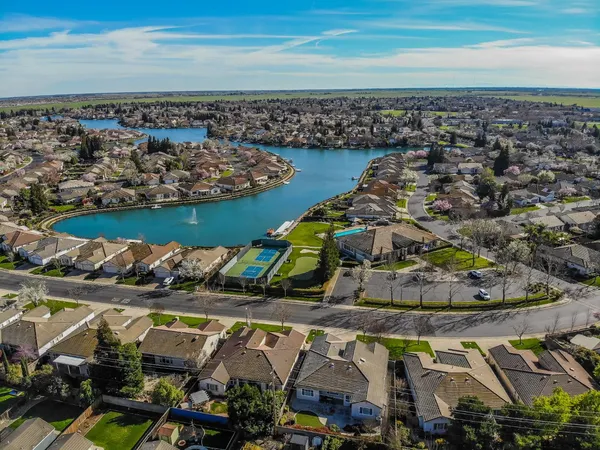 $589,999 | 9355 Bennoel Way, Elk Grove, CA 95758