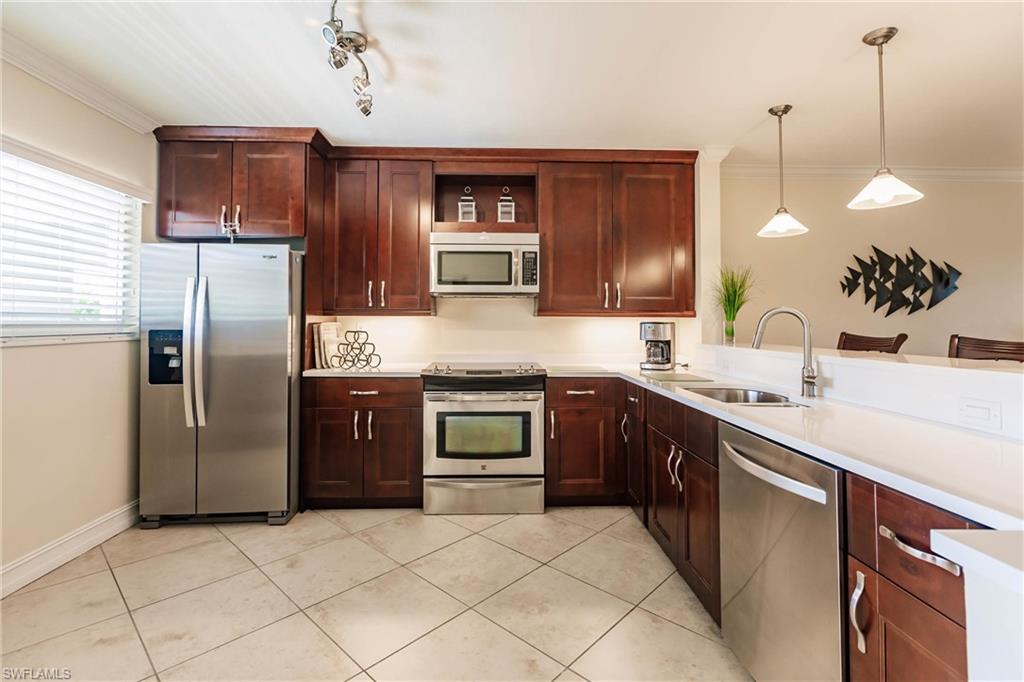 307 Goodlette-Frank Road, Unit 503B Naples, FL 34102 - Photo 9 of 24 Kitchen