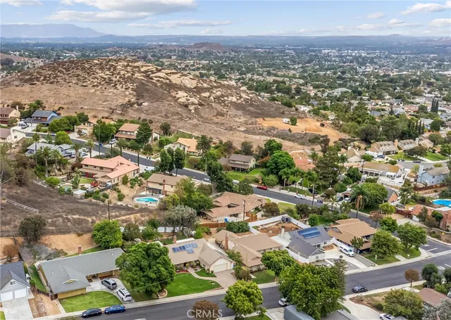 $699,999 | 5421 Sierra Vista Avenue, Riverside, CA 92505
