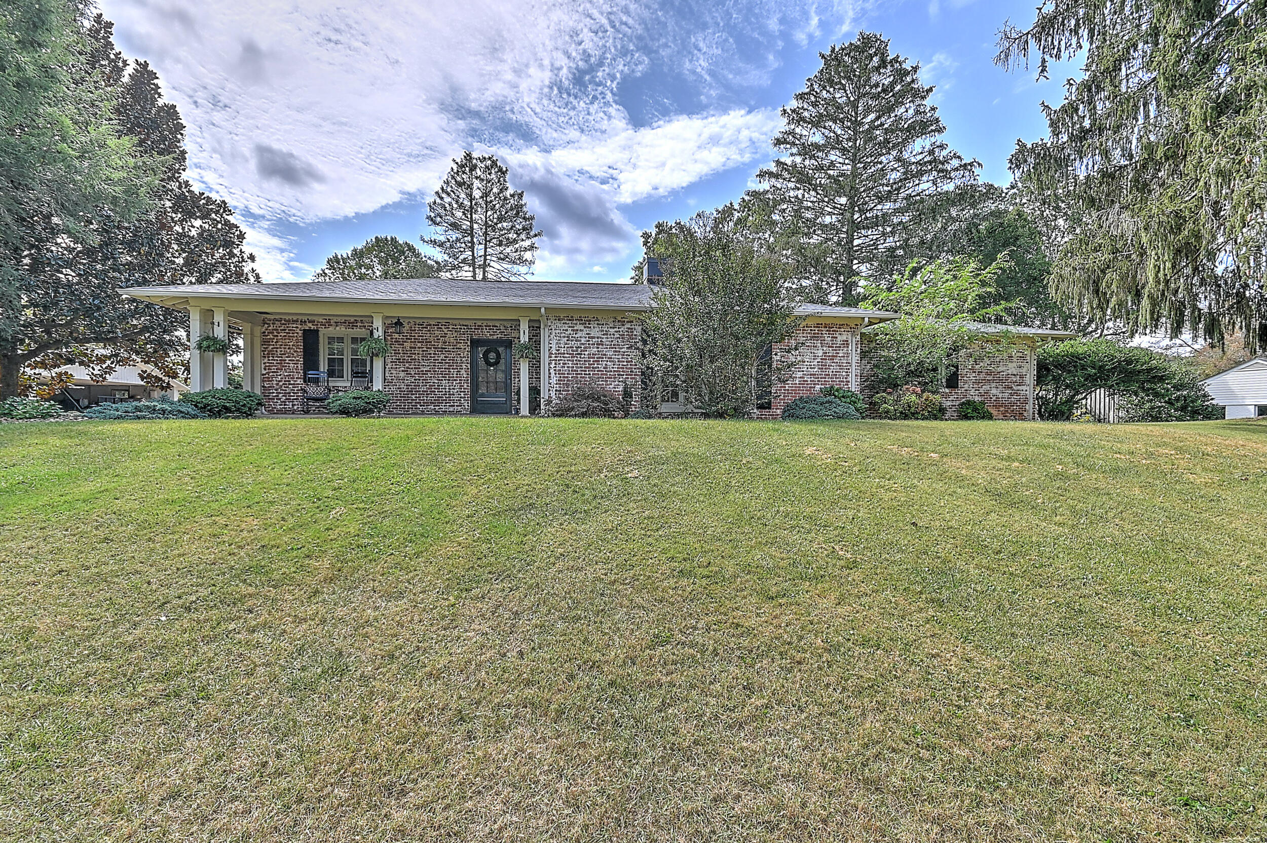 105 Mimosa Road Bristol, TN 37620 - Photo 112 of 114 Mimosa-8