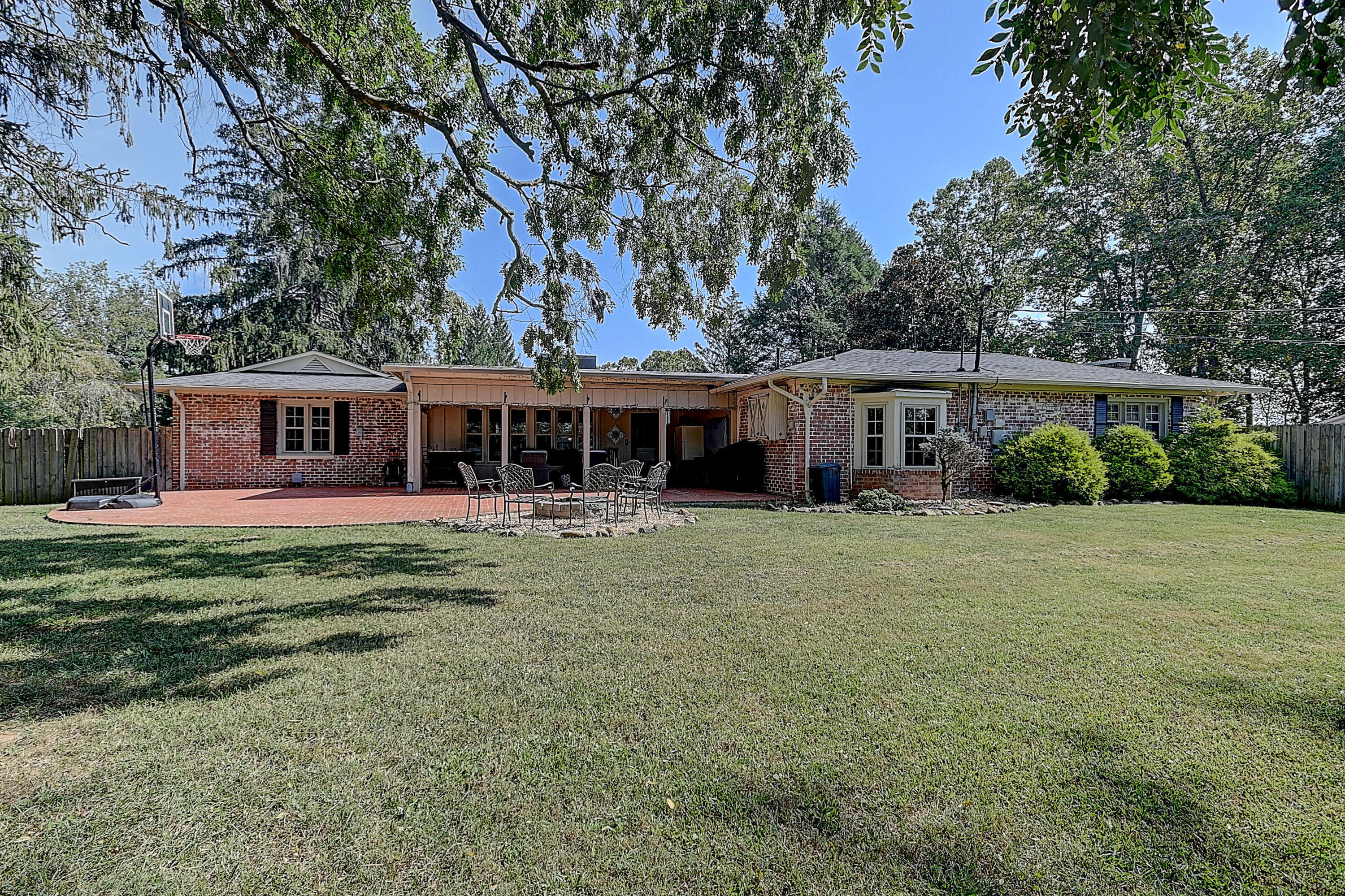 105 Mimosa Road Bristol, TN 37620 - Photo 88 of 114 Mimosa-106