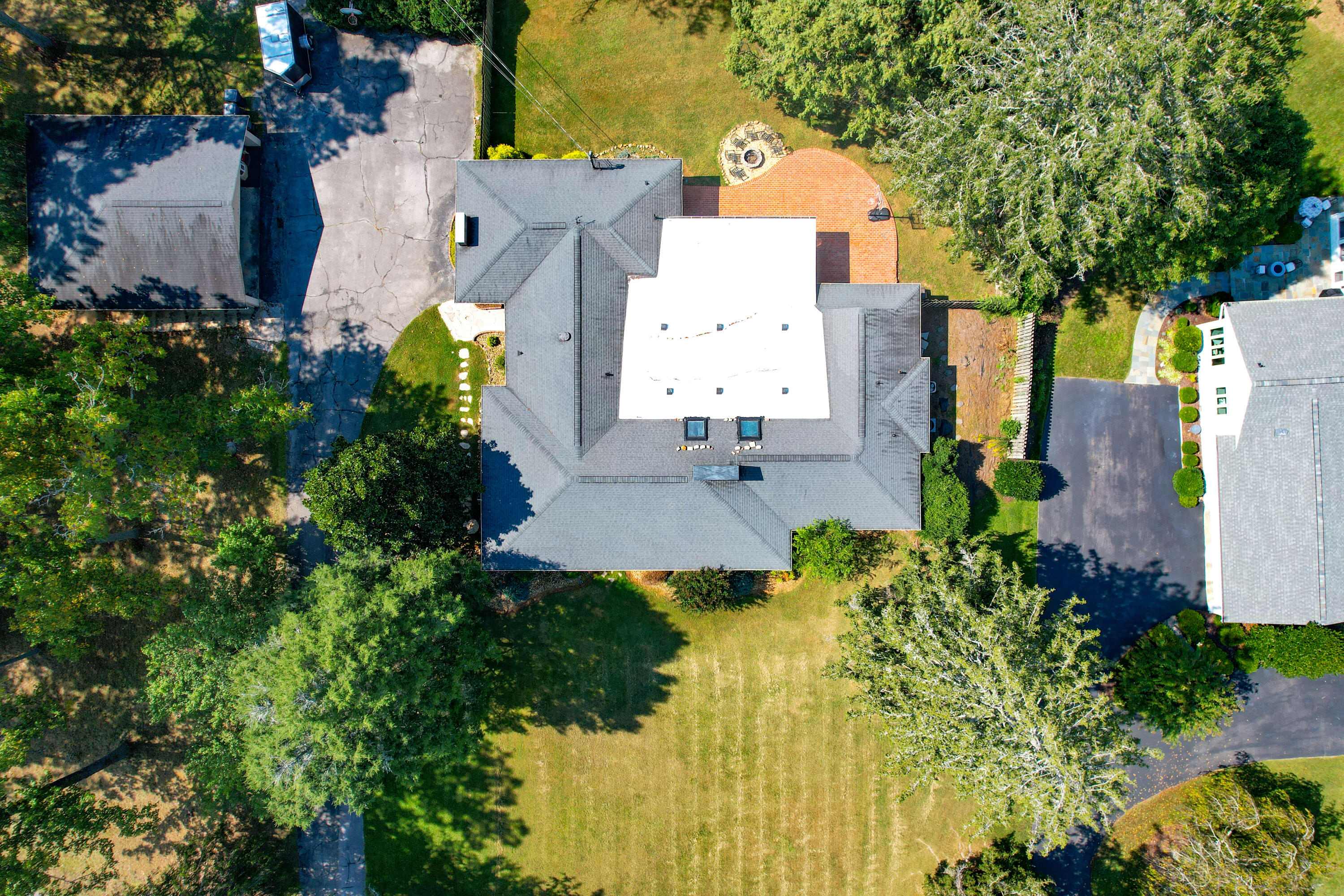 105 Mimosa Road Bristol, TN 37620 - Photo 91 of 114 Mimosa Drone-22