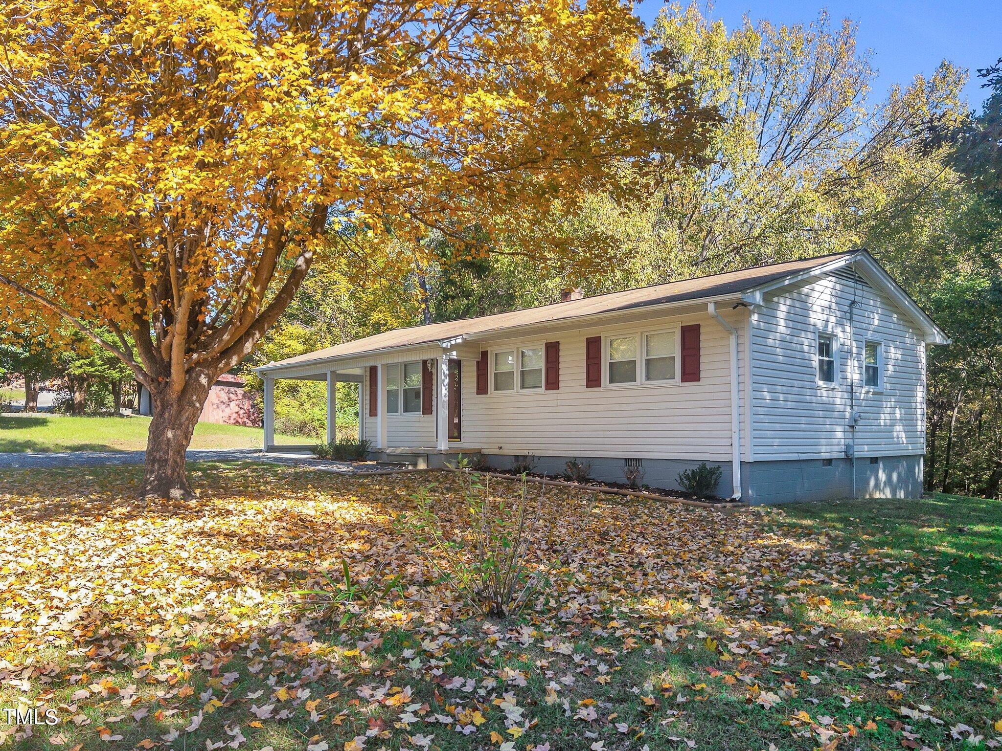 3-web-or-mls-112 Bradsher Rd 4