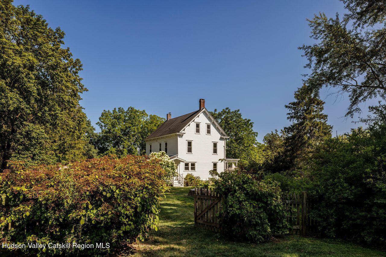 276 Leeds Athens Road Athens, NY 12015 - Photo 26 of 27 a house view with a garden space