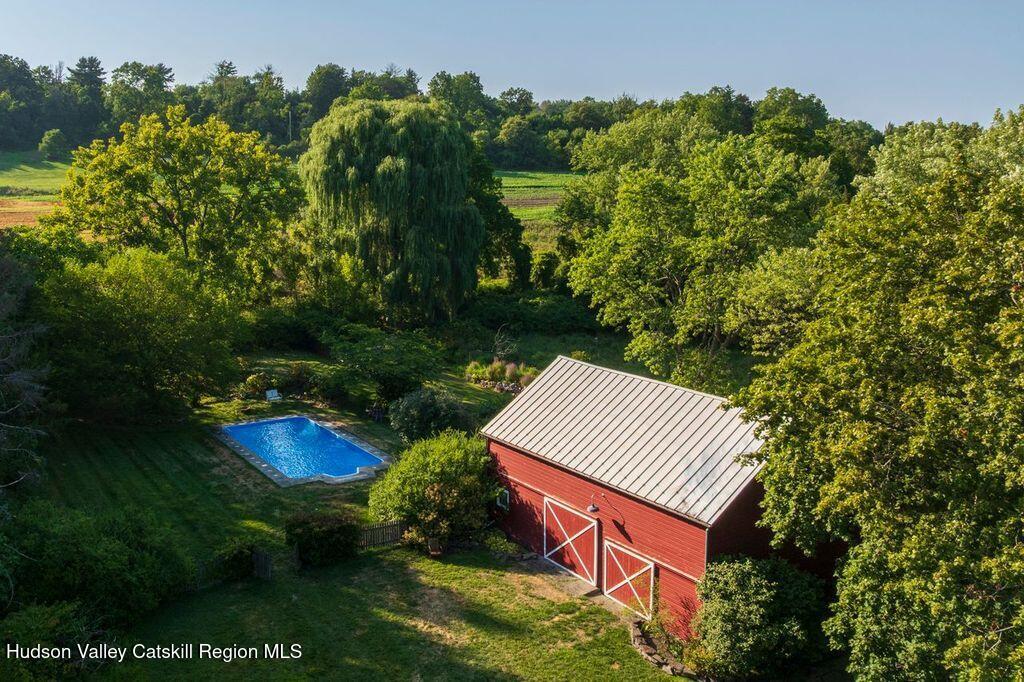 276 Leeds Athens Road Athens, NY 12015 - Photo 3 of 27 a view of a house with a yard and street