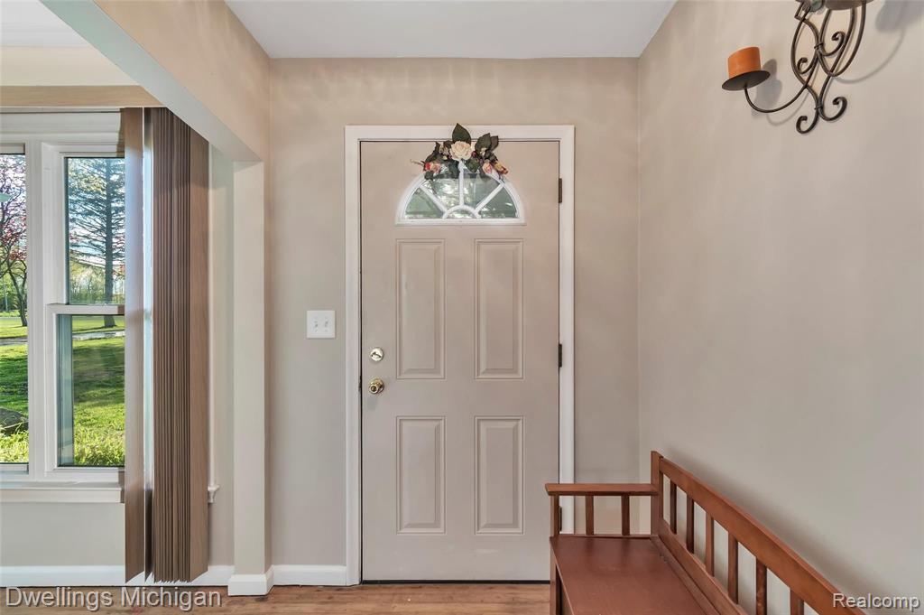 2400 Ida Maybee Road Monroe, MI 48162 - Photo 5 of 38