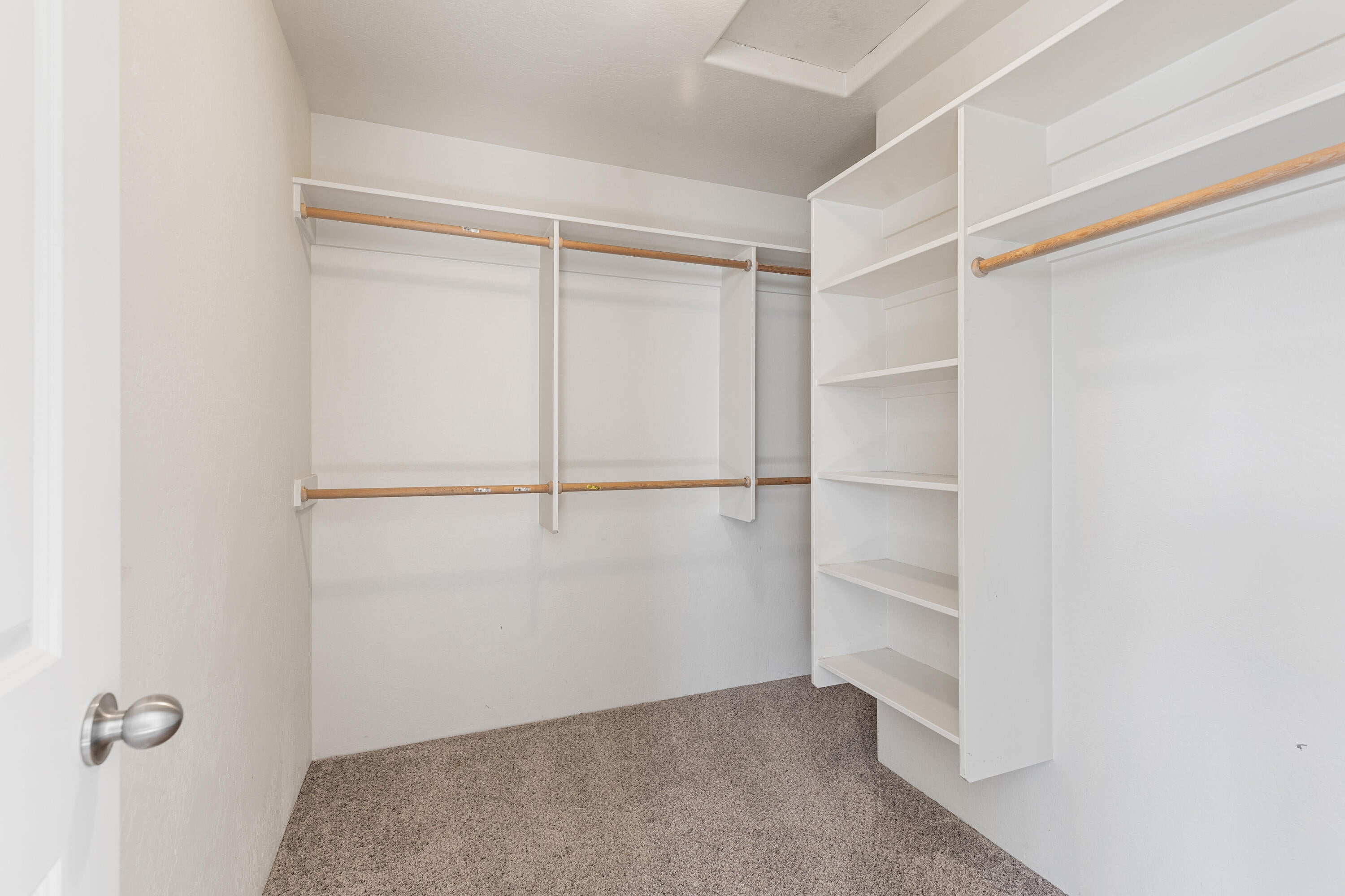1828 Allen Creek Road Grants Pass, OR 97527 - Photo 26 of 30 Primary closet