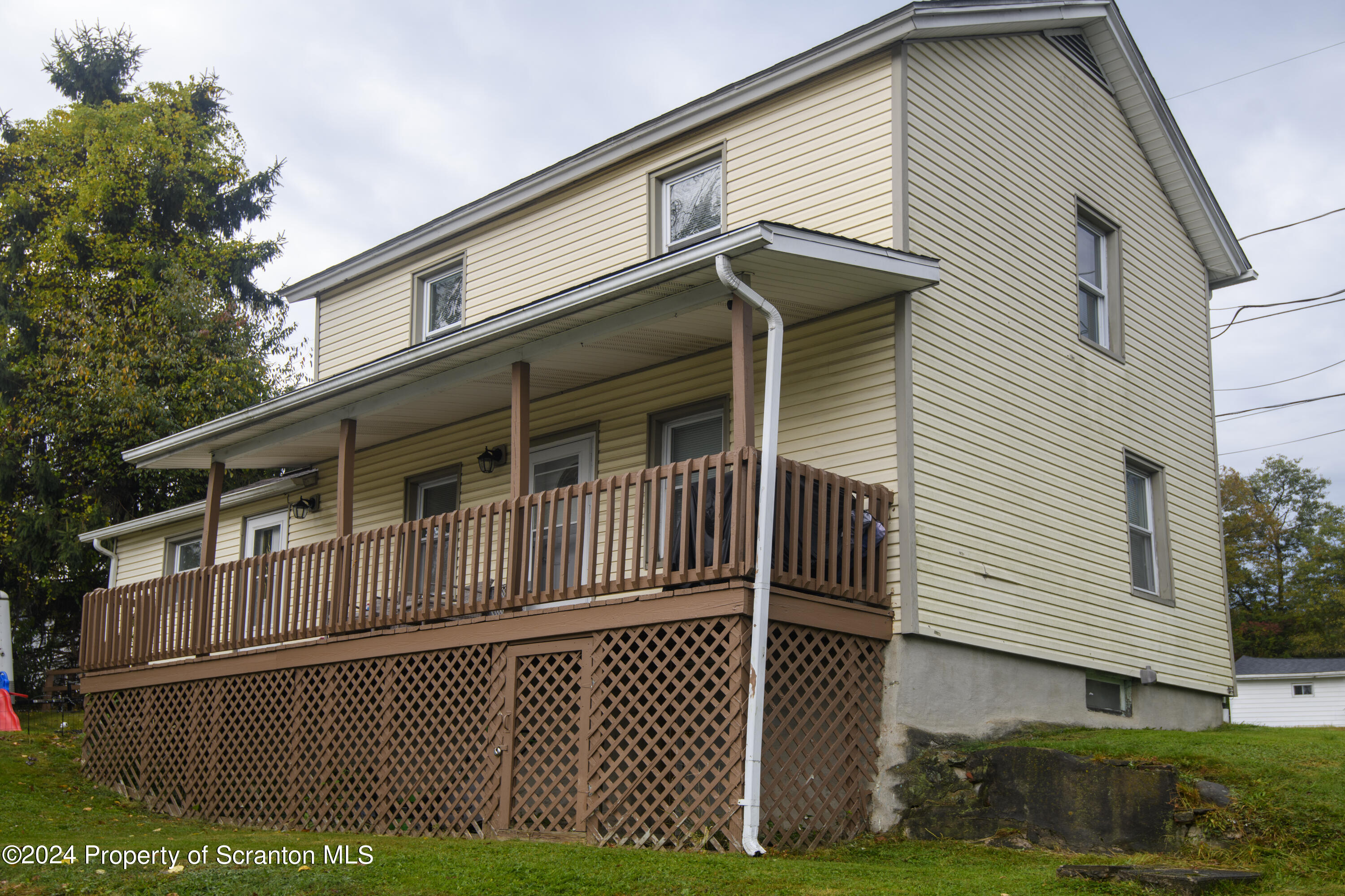 1001 Ridge Street Olyphant, PA 18447 - Photo 1 of 21 Gallery Image 1