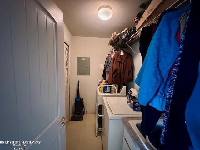 34114 Utica Road Fraser, MI 48026 - Photo 7 of 16 50164747-0b324452-dde3-4ae3-a510-79c5d335b666.JPG