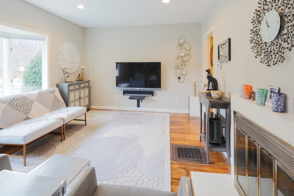 707 South Street Waltham, MA 02453 - Photo 6 of 20