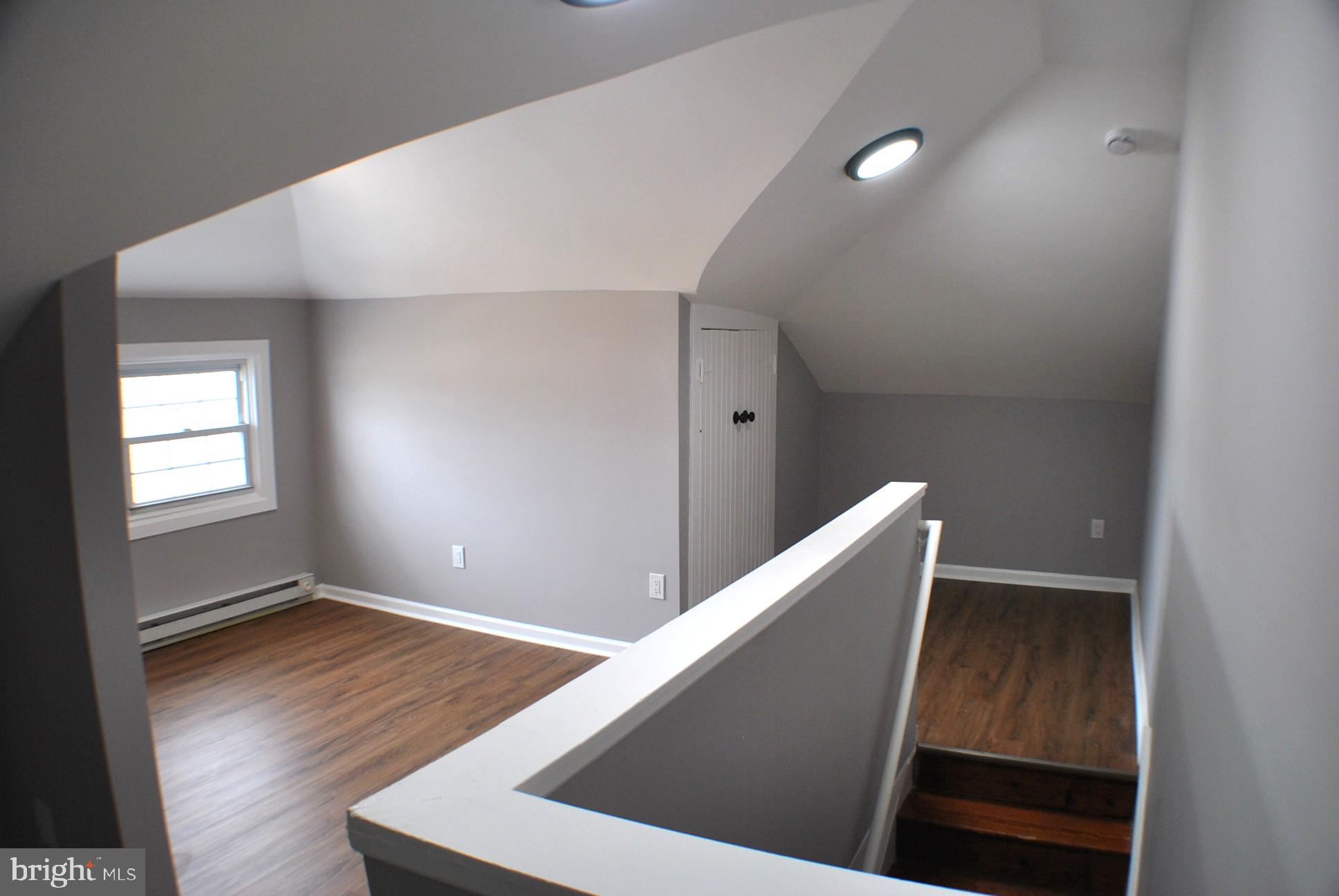 125 East Avon Road Brookhaven, PA 19015 - Photo 22 of 42 Primary bedroom