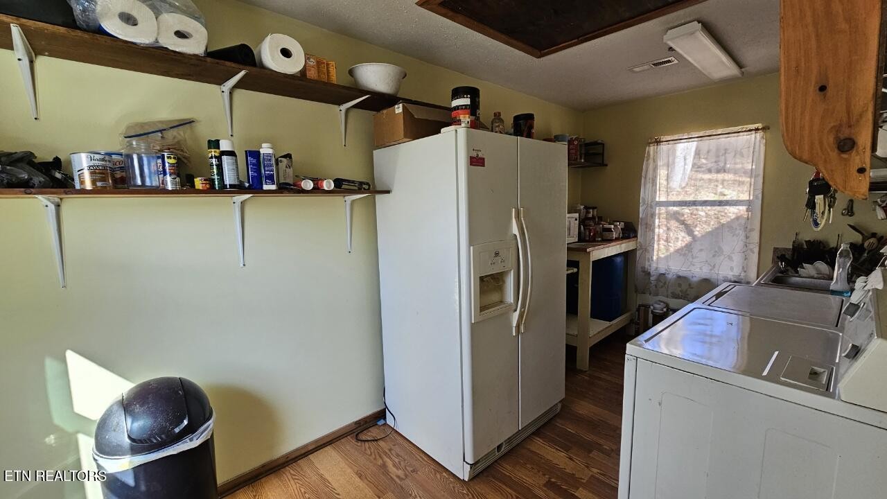 5908 Happy Valley Road Tallassee, TN 37878 - Photo 10 of 34 Gallery Image 10
