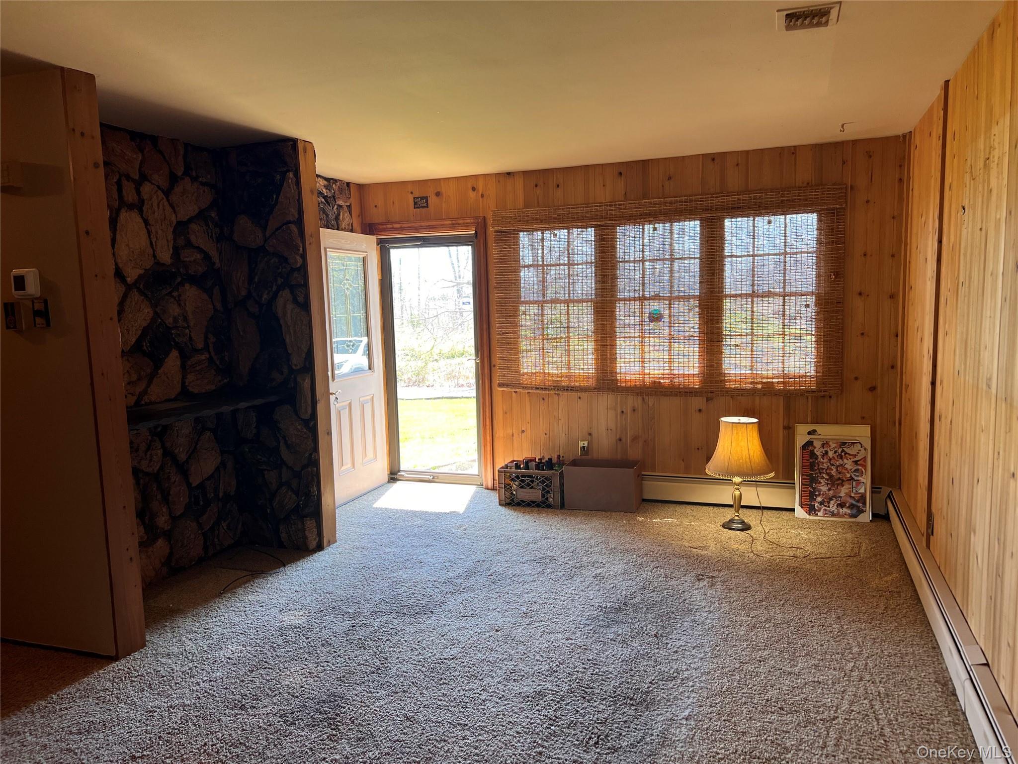 27 West Tiana Road, Unit A Hampton Bays, NY 11946 - Photo 3 of 16