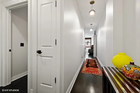 $289,900 | 6 North Michigan Avenue, Unit 610, Chicago, IL 60602