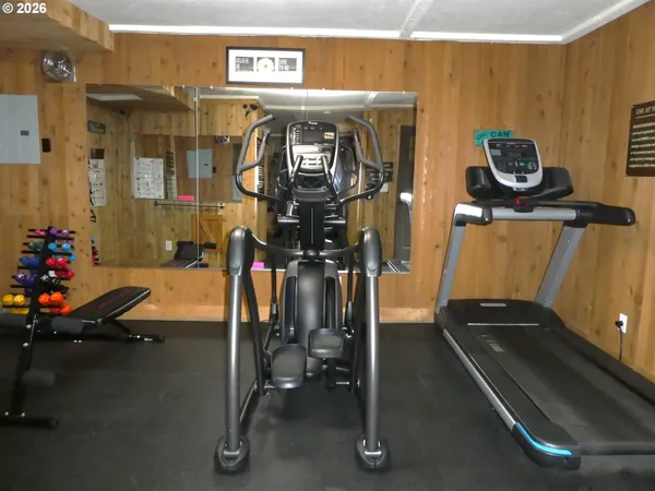 $179,000 | 32700 Southeast Leewood Lane, Unit 32, Boring, OR 97009